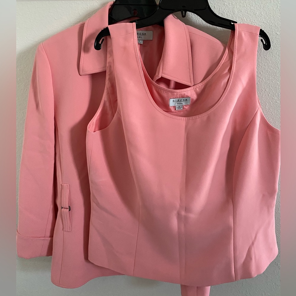 Women’s blazer and blouse set